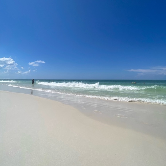 ❤️❤️MEET YOUR SELLER❤️❤️ - Picture 7 of 9